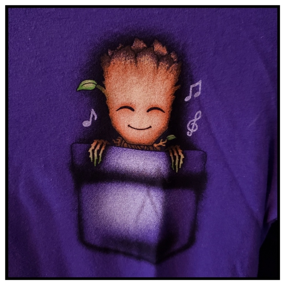 T-shirt w/ baby Groot in your "pocket"